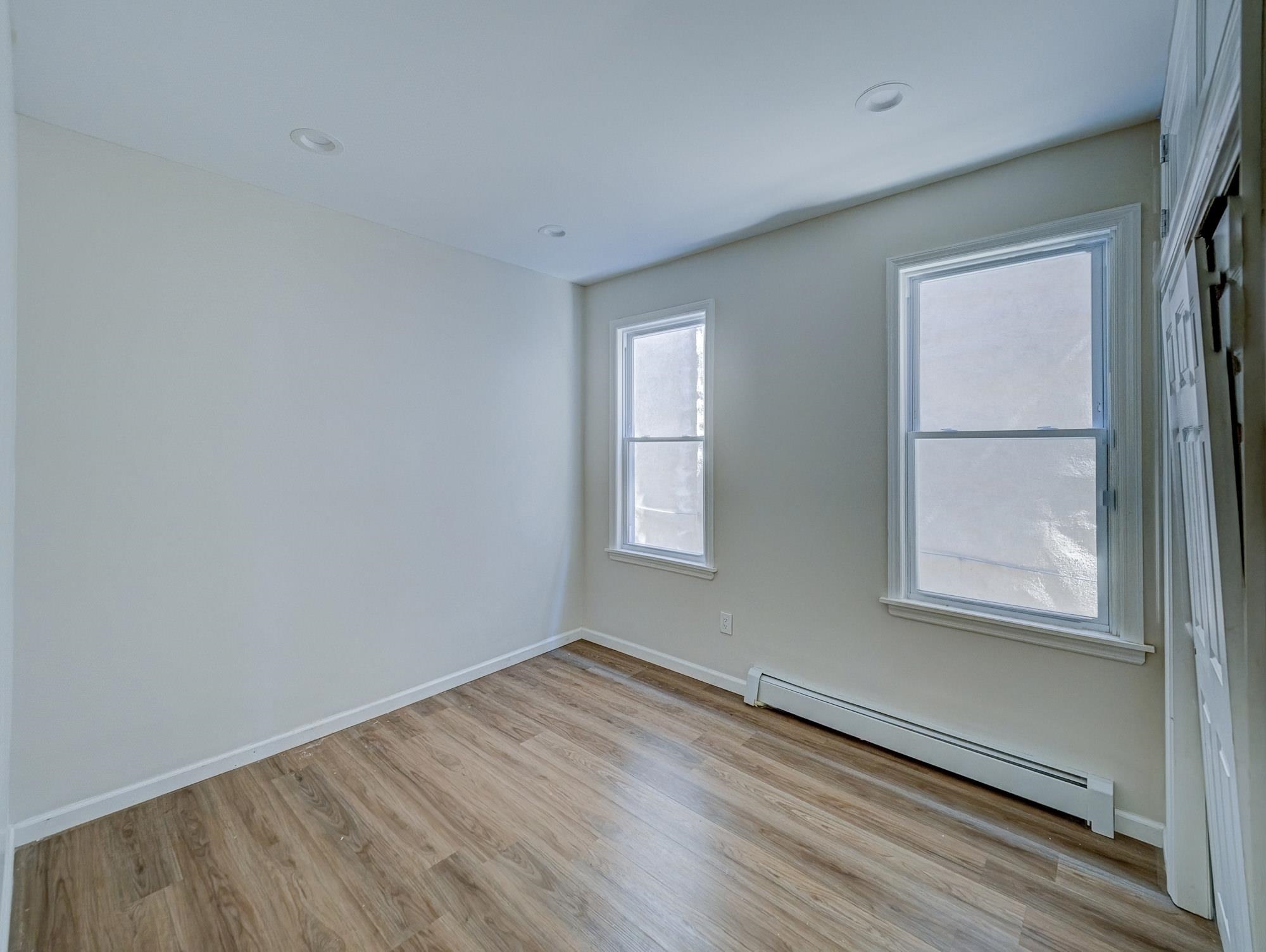 193 Clerk St 2 Property Photo 8