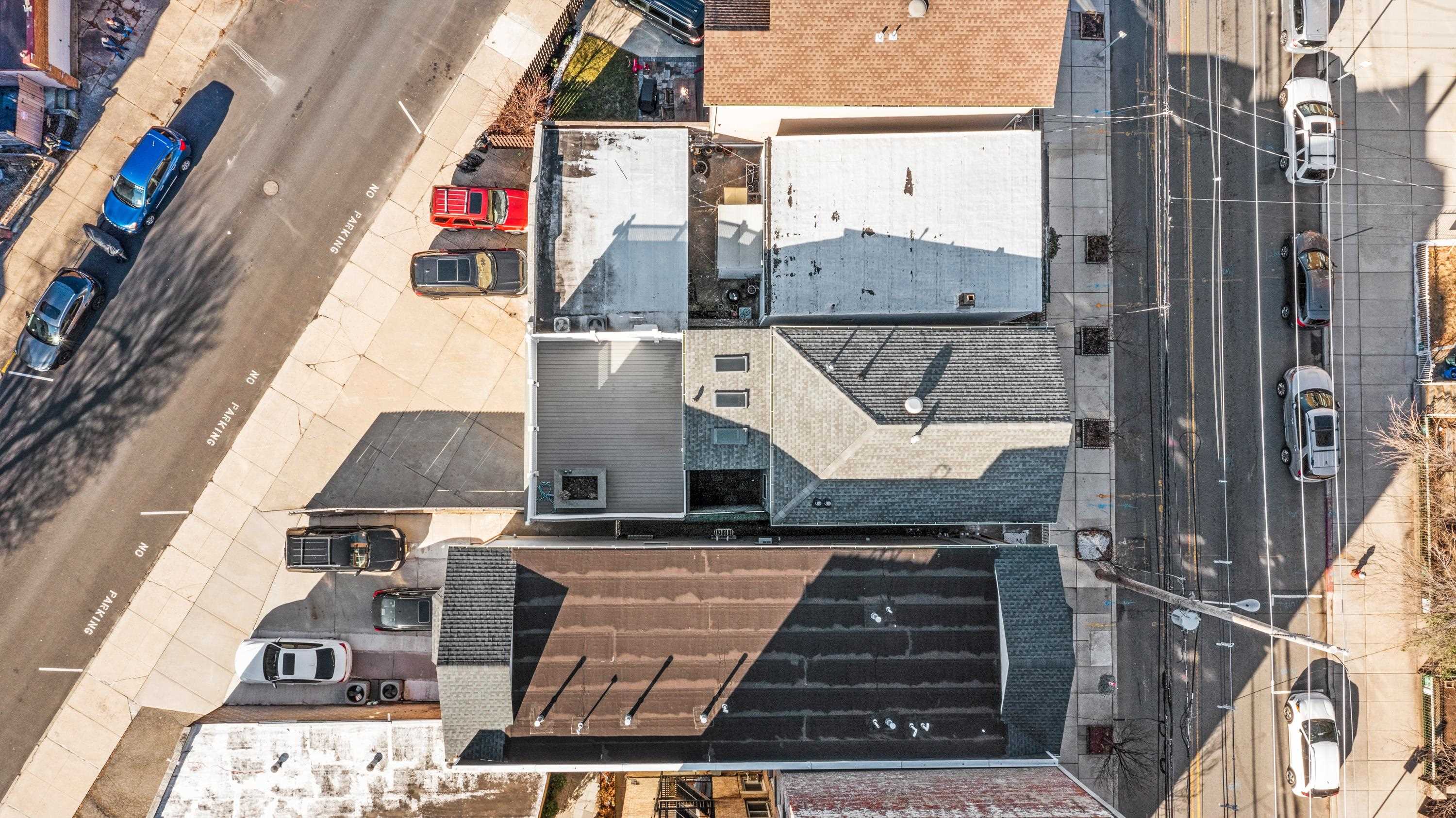 147 Manhattan Ave Property Photo 33
