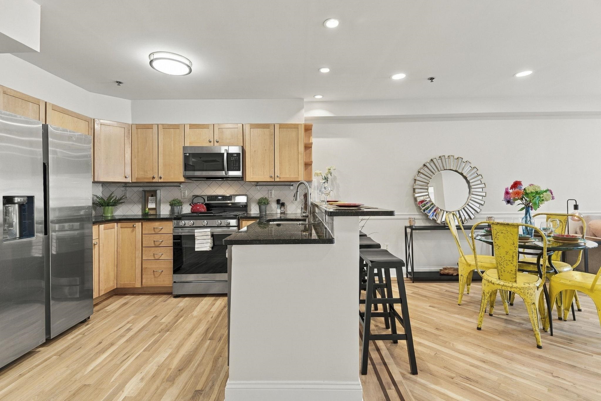 515 Monroe St 3 Property Photo 10
