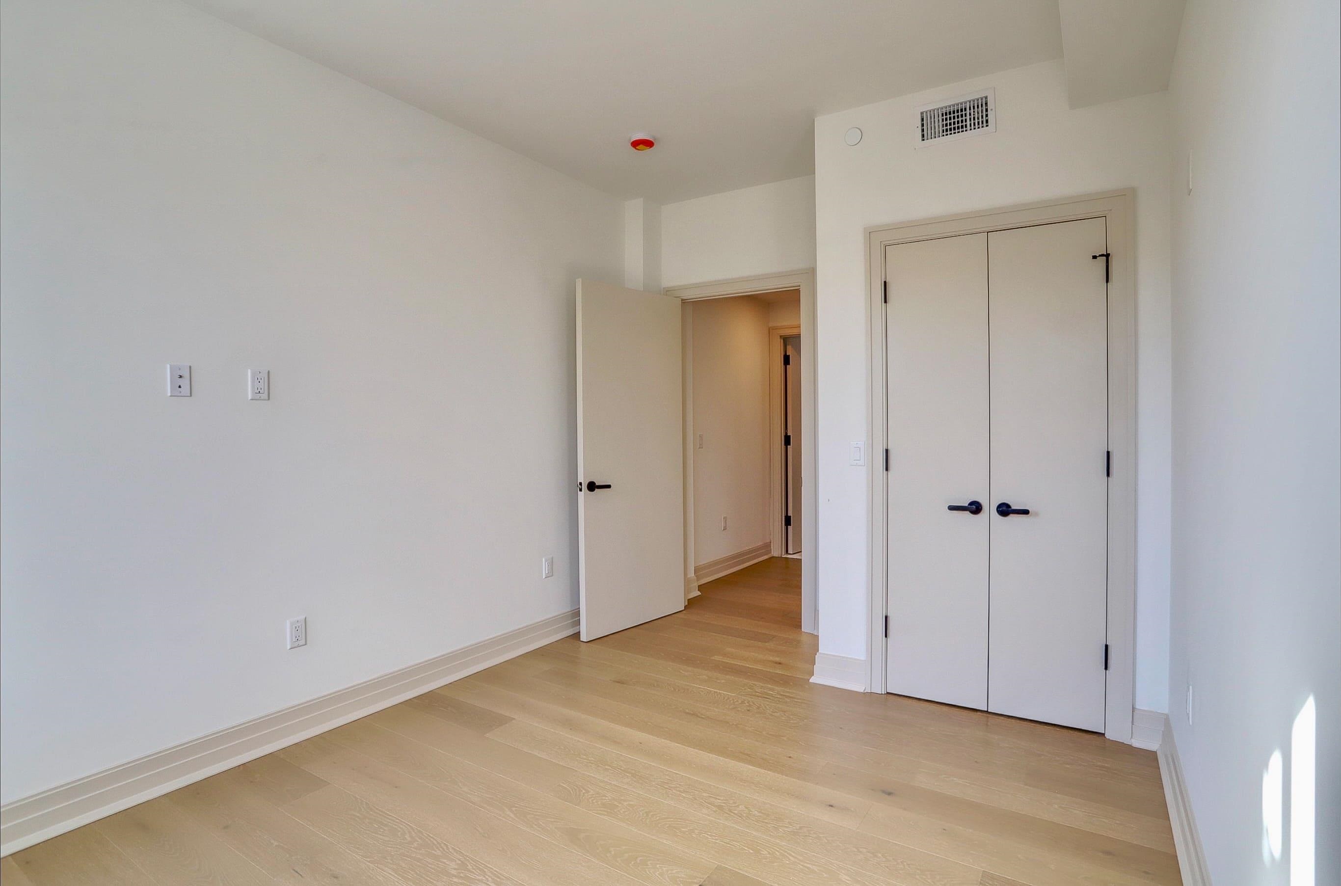 921 Madison St 403 Property Photo 15