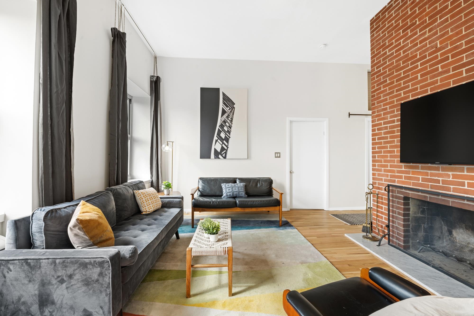 222 Grand St 4k Property Photo 3