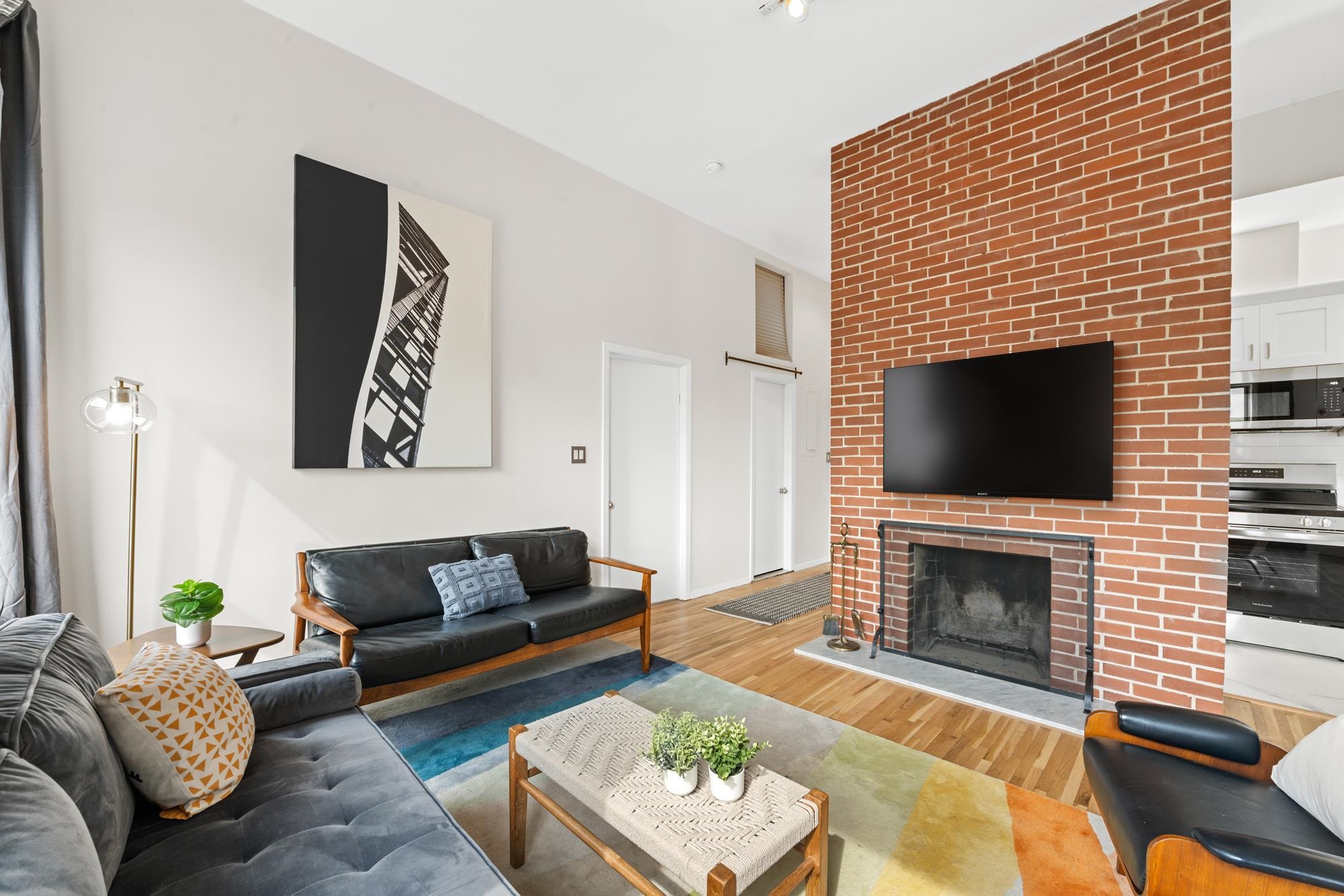 222 Grand St 4k Property Photo 8