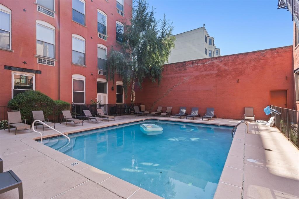 222 Grand St 4k Property Photo 26
