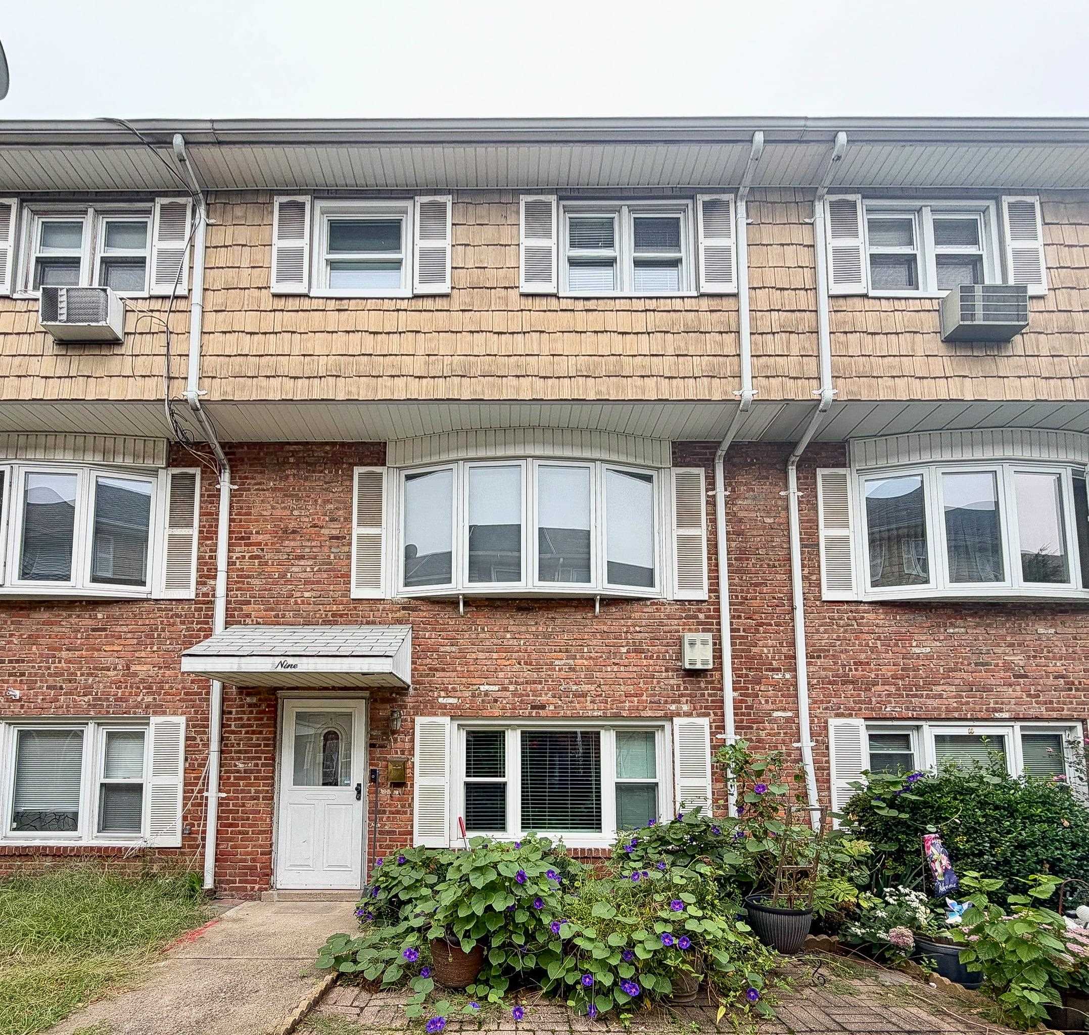 9 ELNA CT Property Photo 1