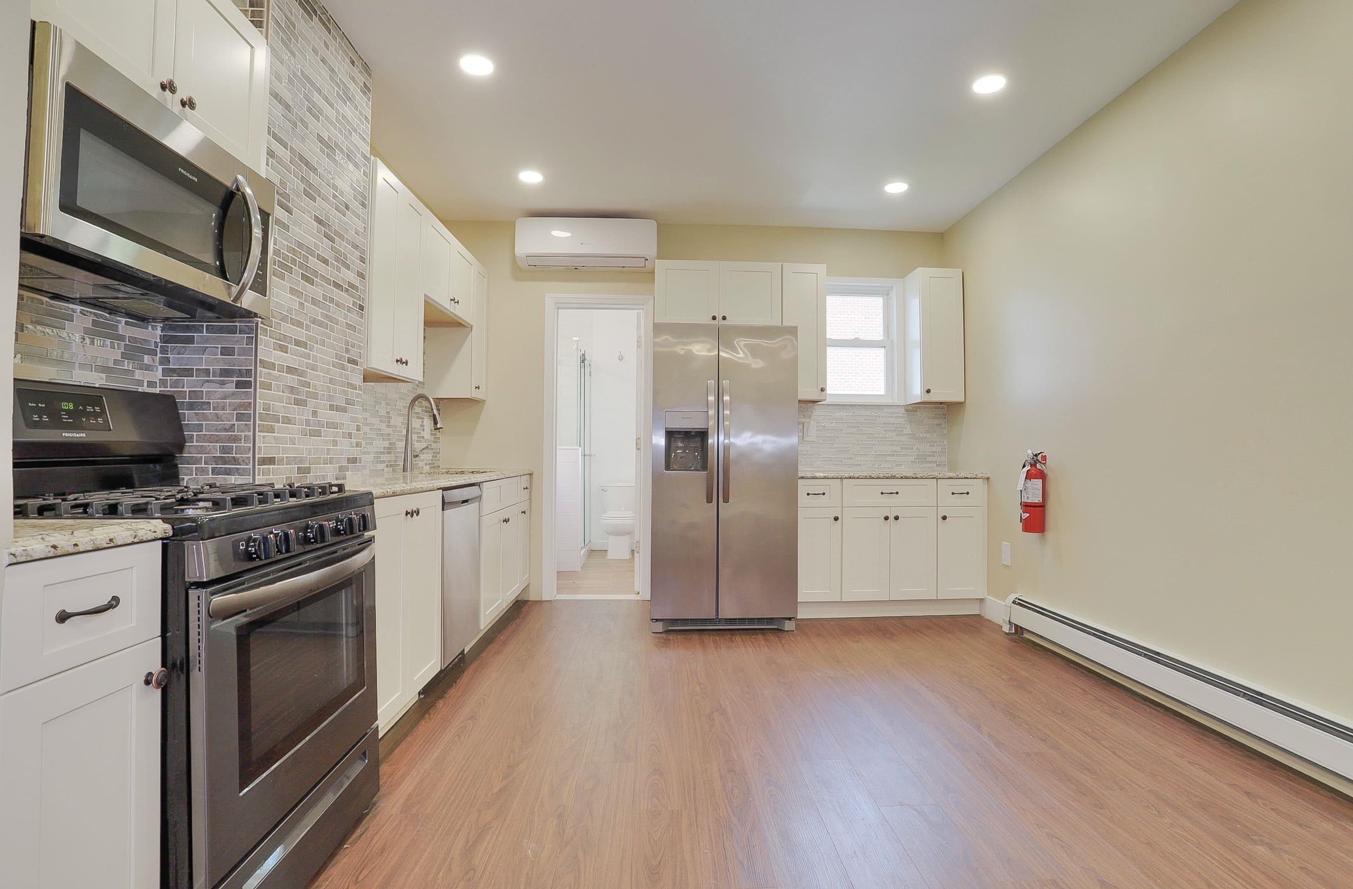 120 68th St 1 Property Photo 5