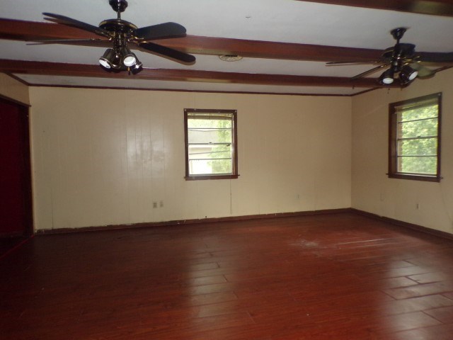329 Shady Lane Property Photo 9