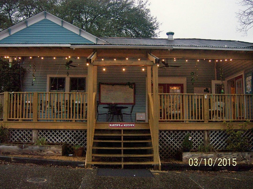 1101 Belmont Property Photo 4