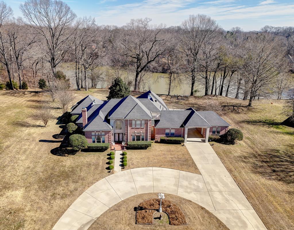 211 Henry Road Property Photo 1