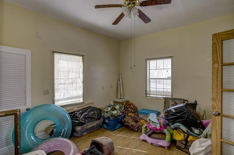 703 Monroe St Property Photo 5