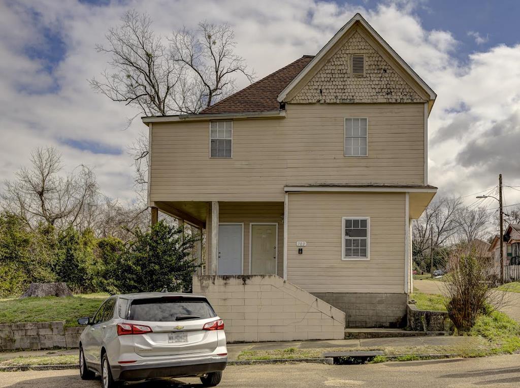 703 Monroe St Property Photo 1