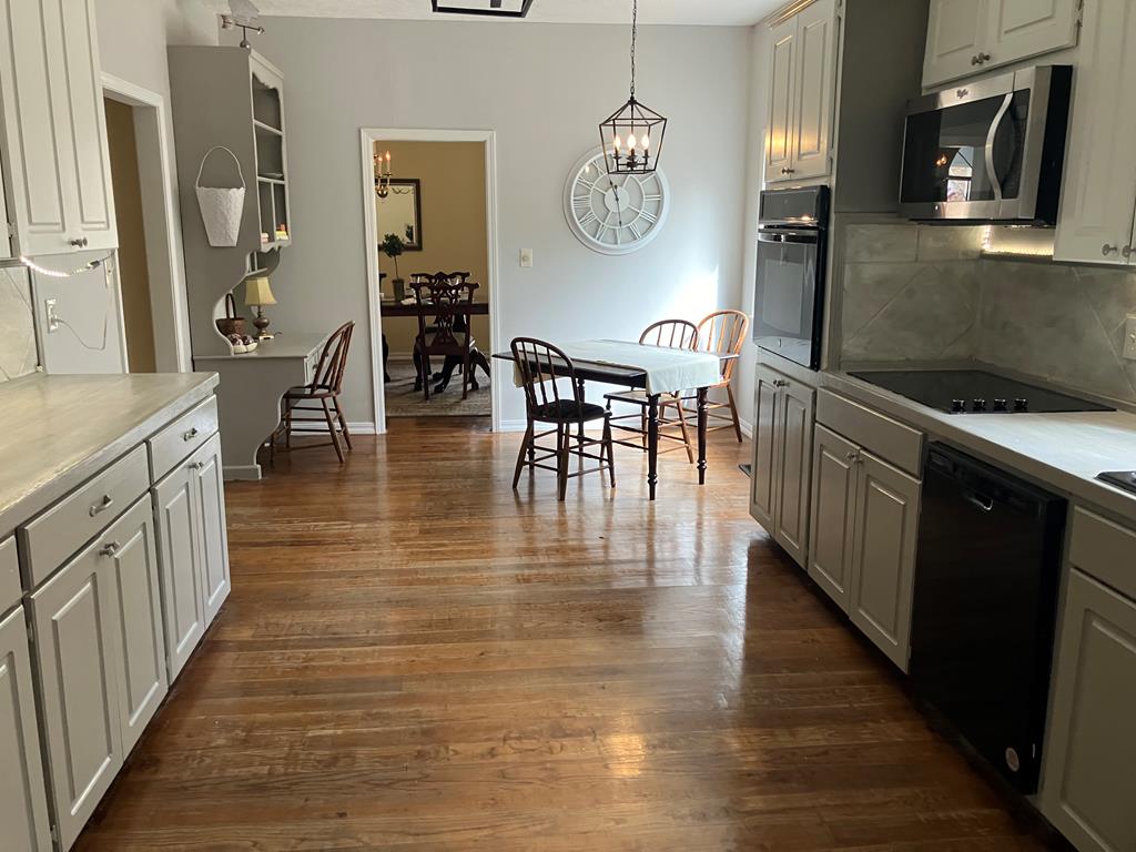 3075 Burnt House Road Property Photo 4