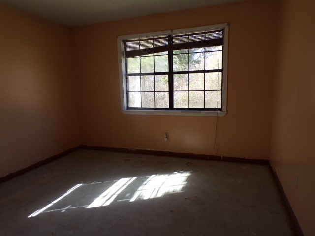 1060 Holt Dr Property Photo 11