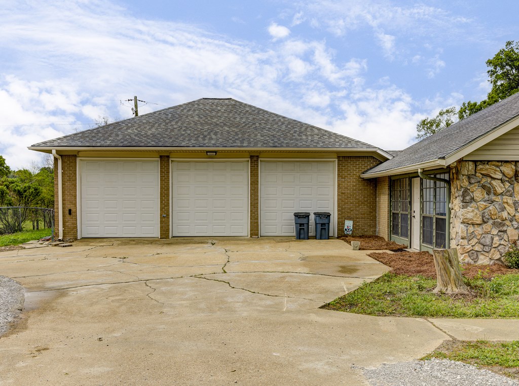 5285 Williamson Rd Property Photo 2