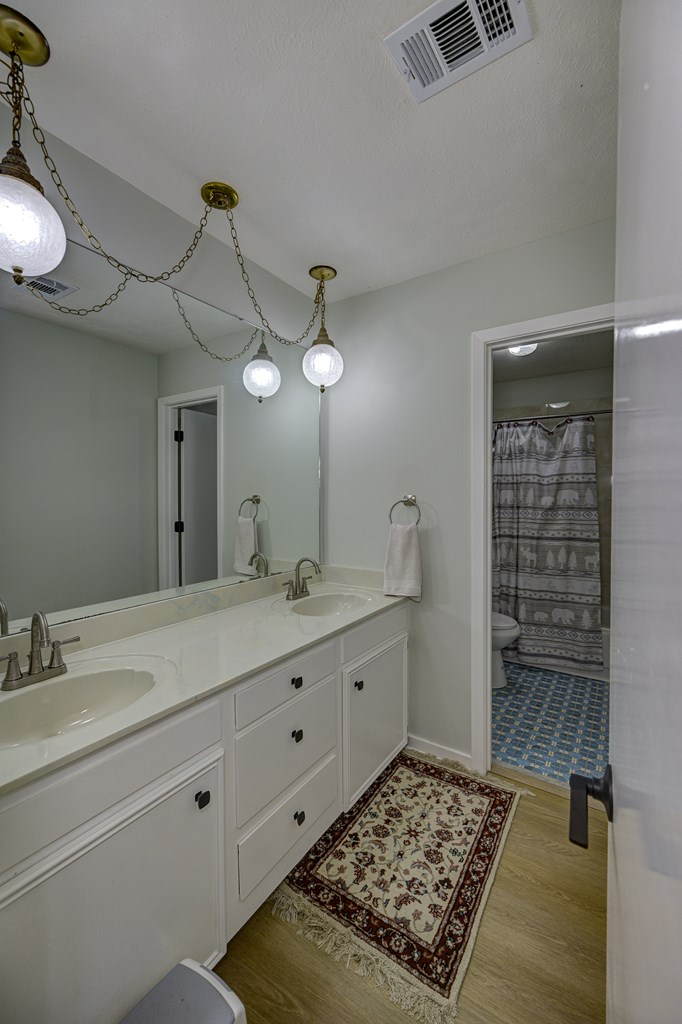 5285 Williamson Rd Property Photo 39