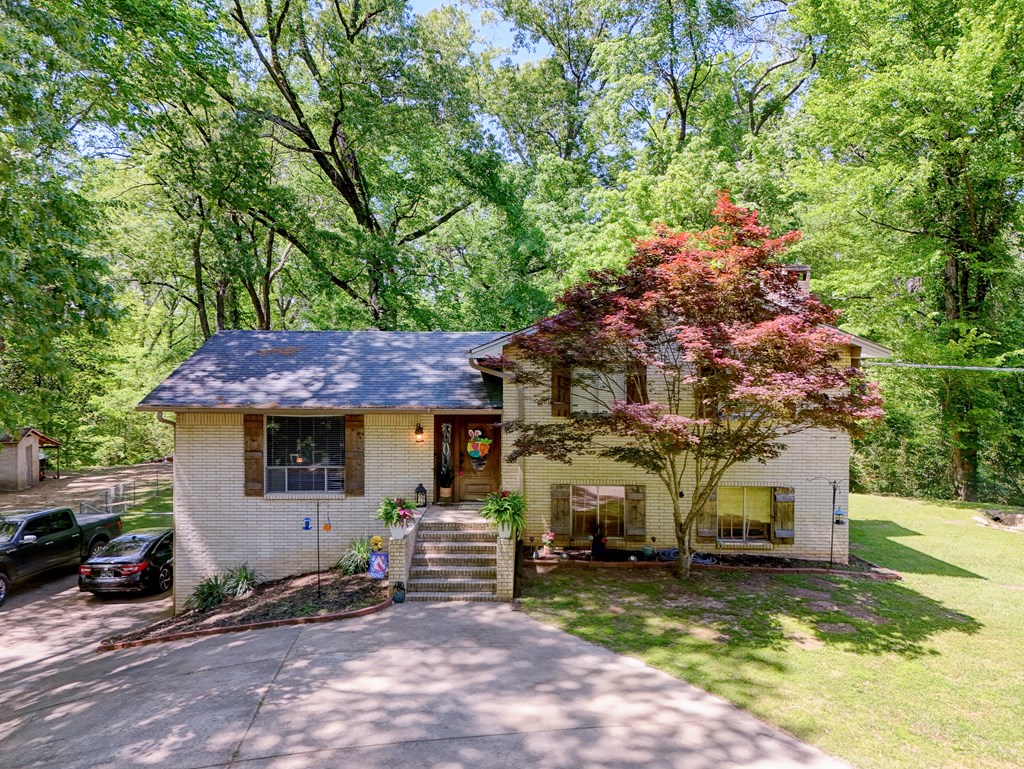 10 Indian Hills Road Property Photo 2