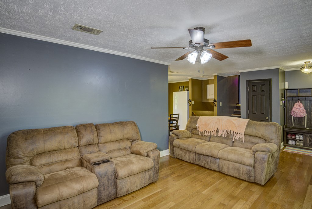 10 Indian Hills Road Property Photo 8