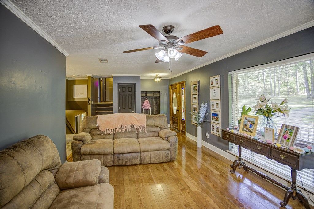 10 Indian Hills Road Property Photo 9