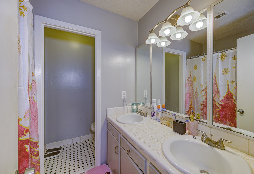10 Indian Hills Road Property Photo 32