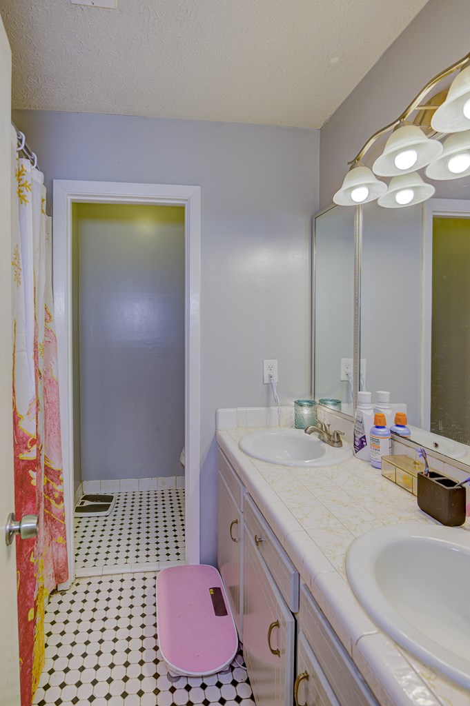 10 Indian Hills Road Property Photo 34
