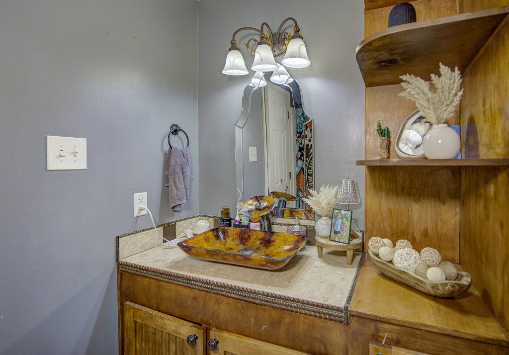 10 Indian Hills Road Property Photo 38