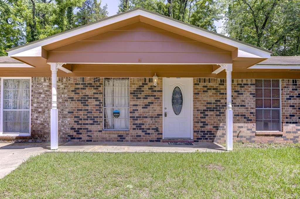 106 Allendale Dr Property Photo 2