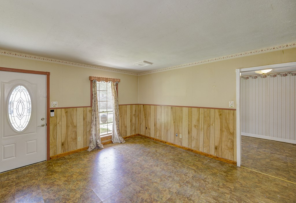 106 Allendale Dr Property Photo 5