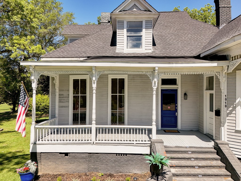 1010 Church Property Photo 2