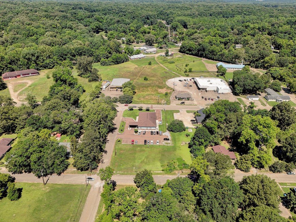 1010 Church Property Photo 6