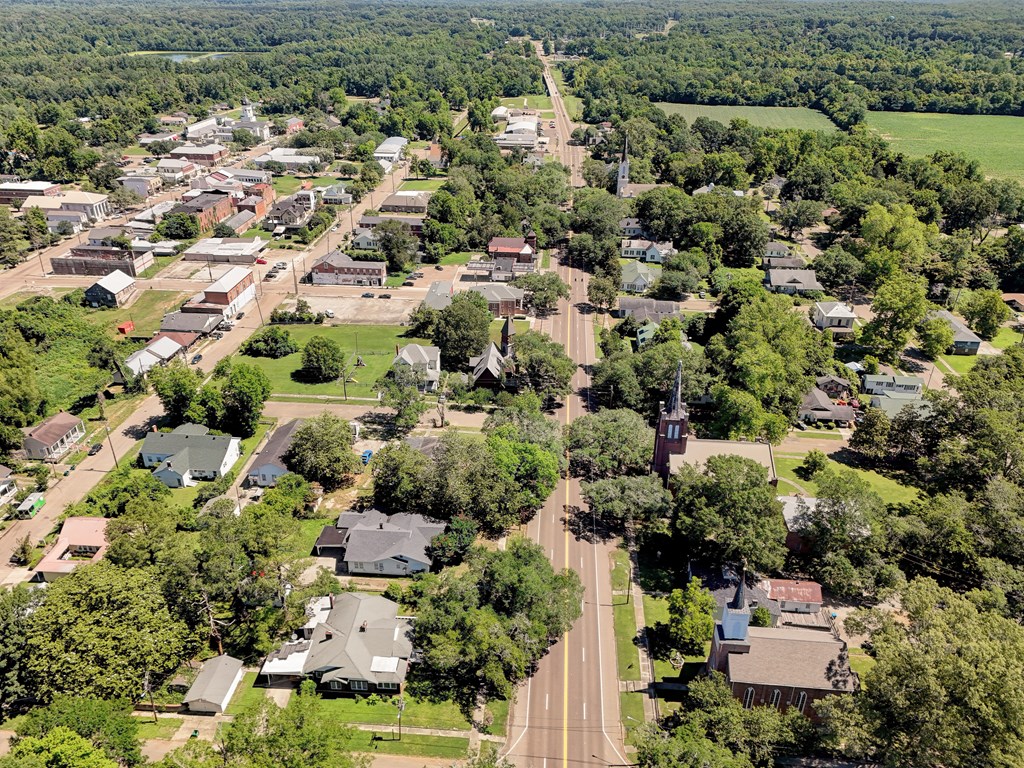 1010 Church Property Photo 7