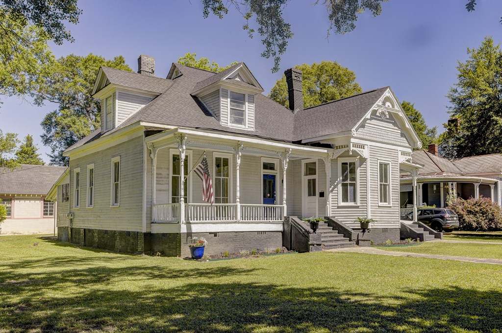 1010 Church Property Photo 11