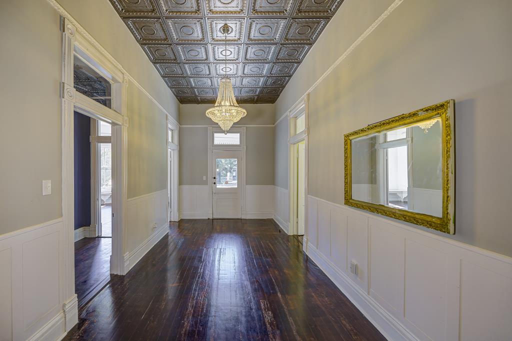 1010 Church Property Photo 17