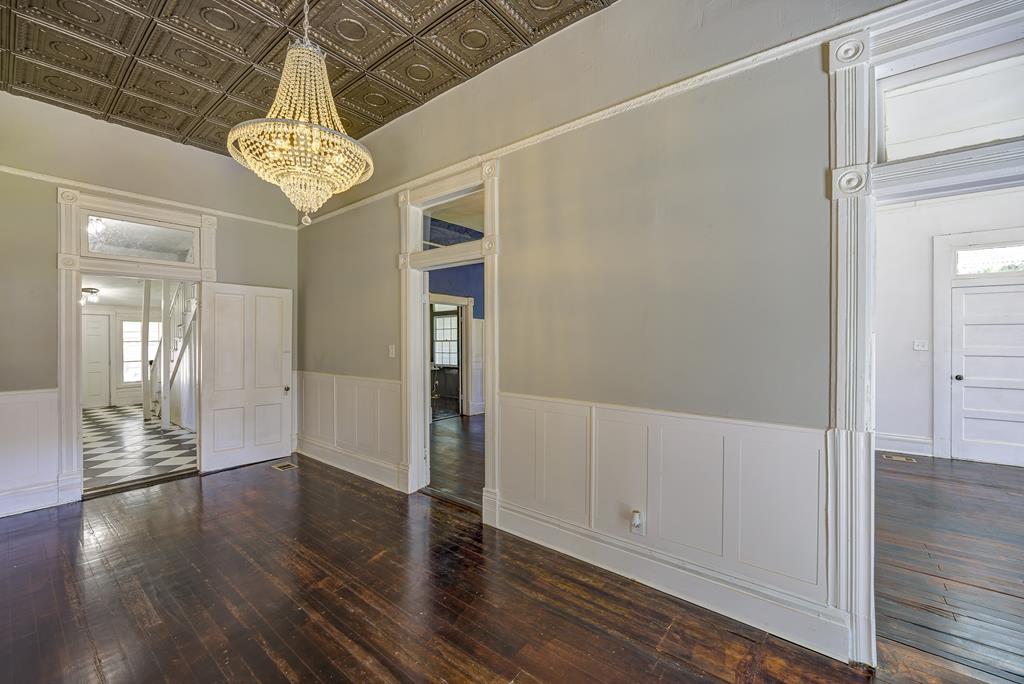 1010 Church Property Photo 18