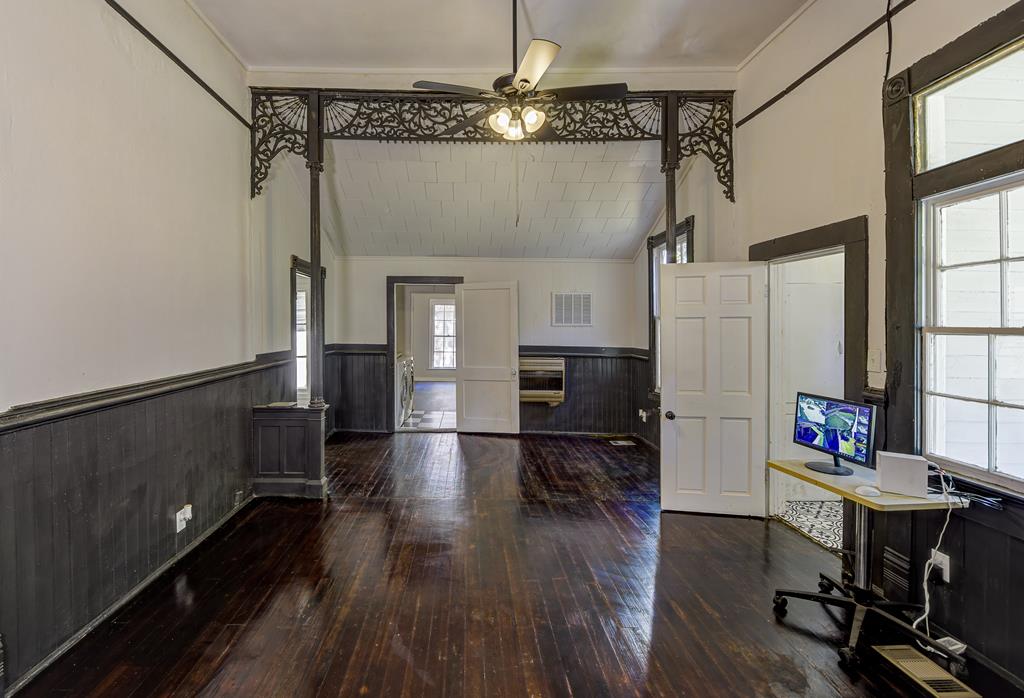 1010 Church Property Photo 48