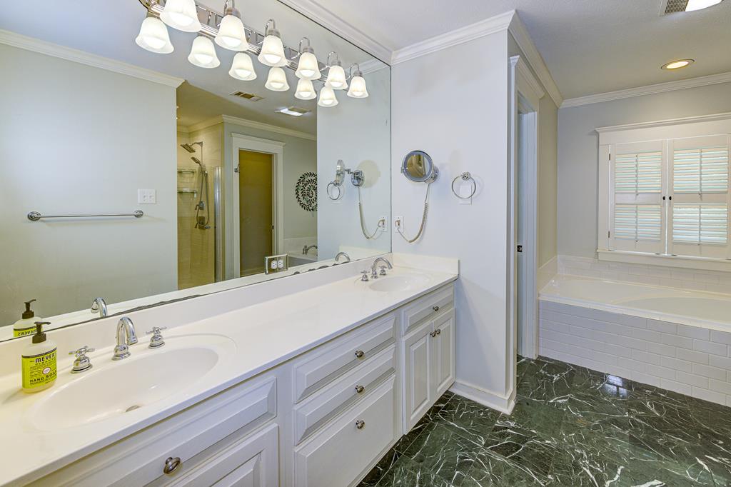 110 King Arthur's Ridge Property Photo 21