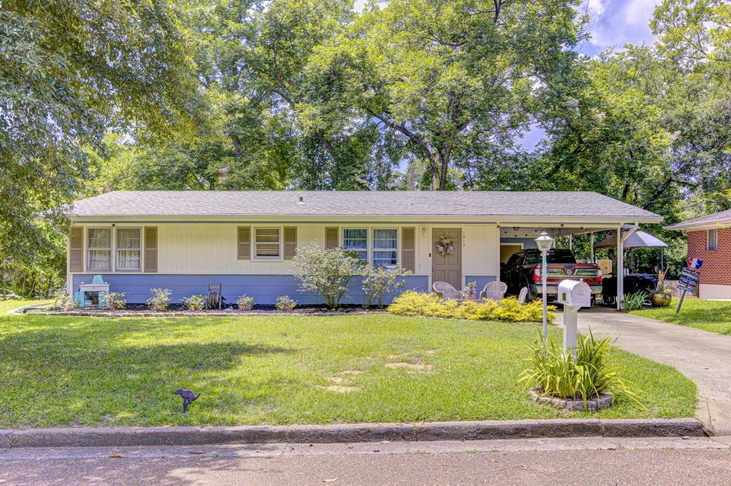 1819 Eisenhower Property Photo 1