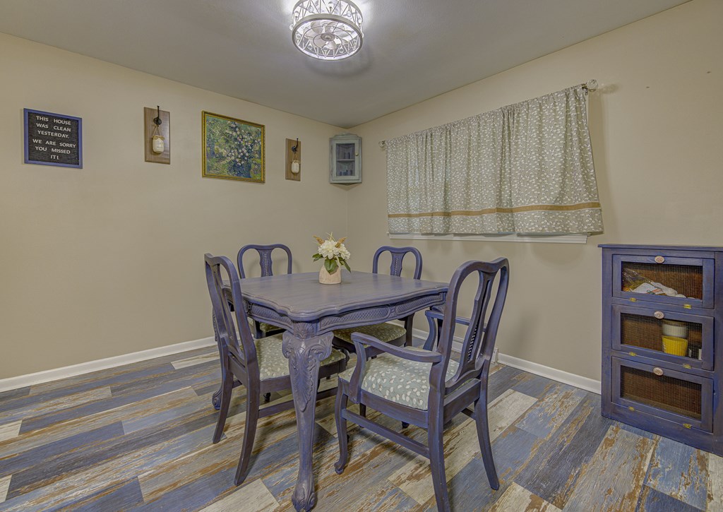 1819 Eisenhower Property Photo 3