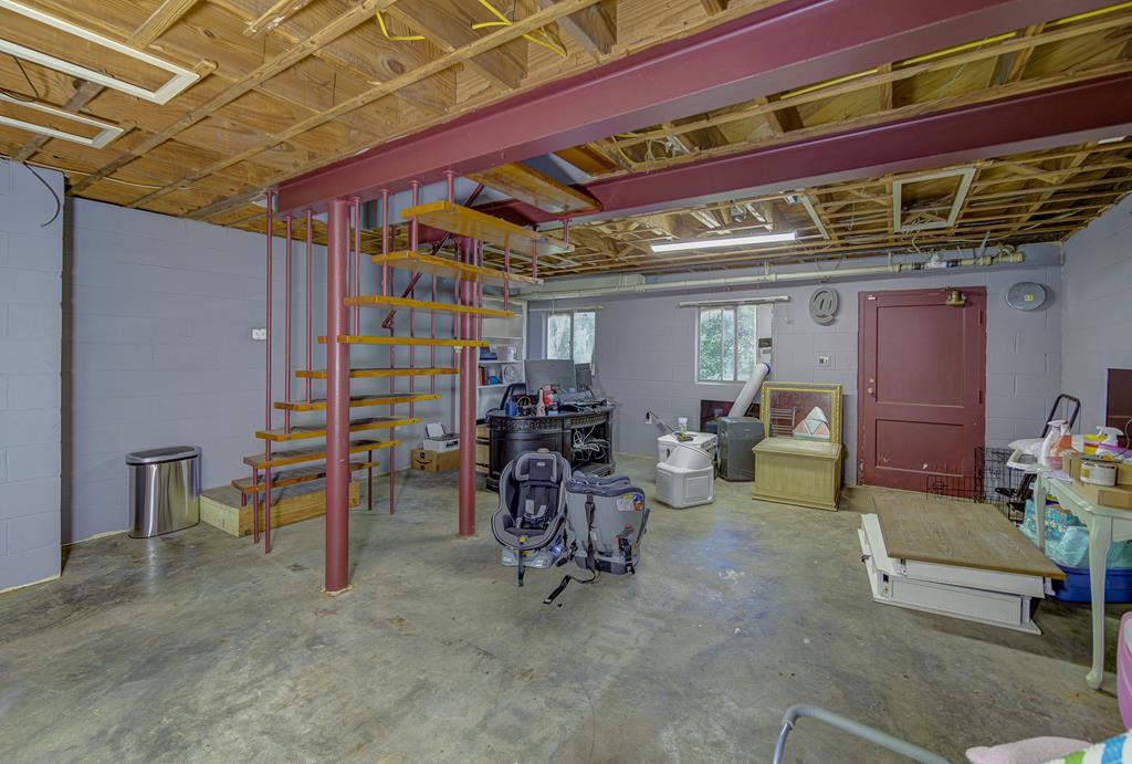 1819 Eisenhower Property Photo 15