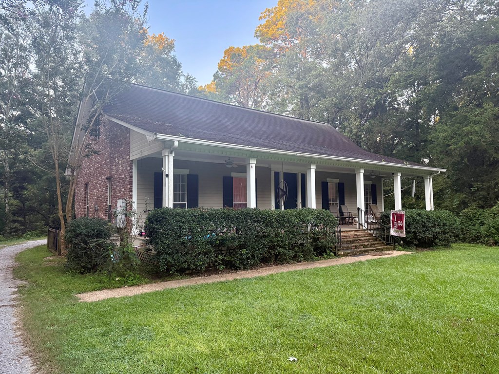 825 Mallet Property Photo 2