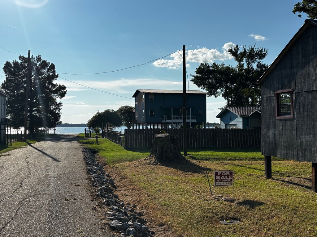 116 Catfish Alley Property Photo 2