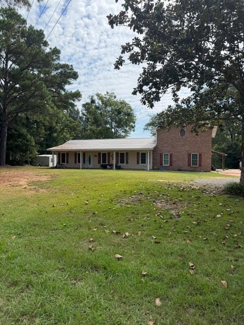 9245 Hallsferry Property Photo 1