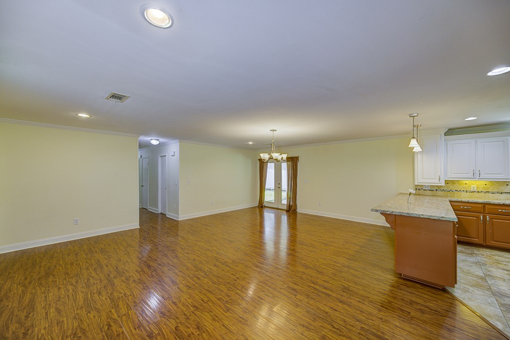 6104 Indiana Ave Property Photo 12