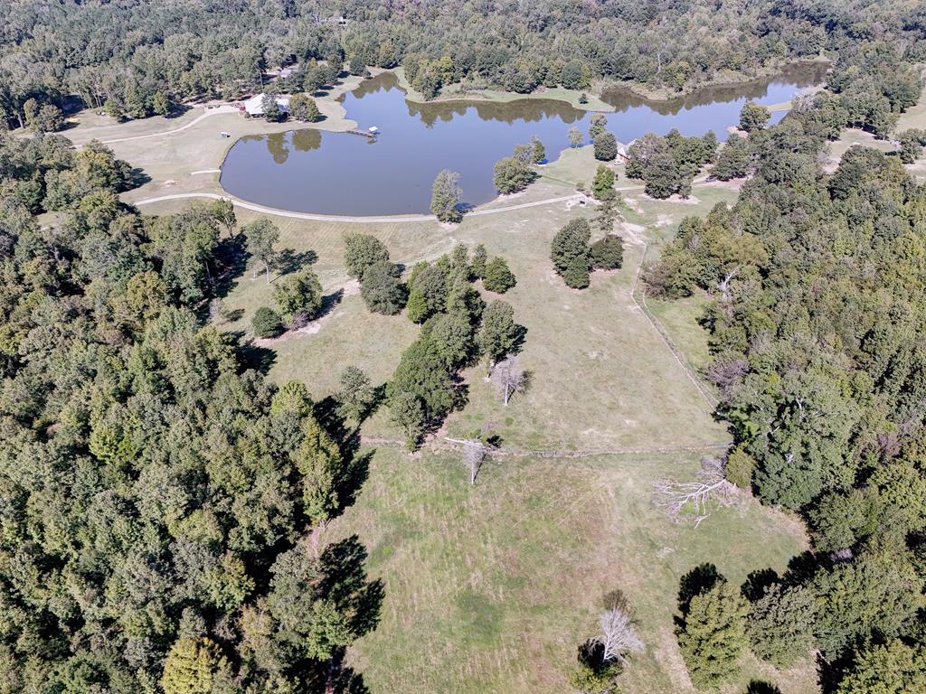 1832 Paul Barrett Drive Property Photo 9