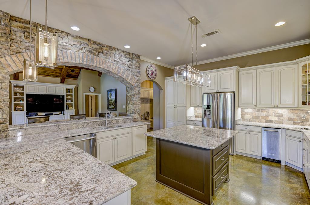 1832 Paul Barrett Drive Property Photo 13