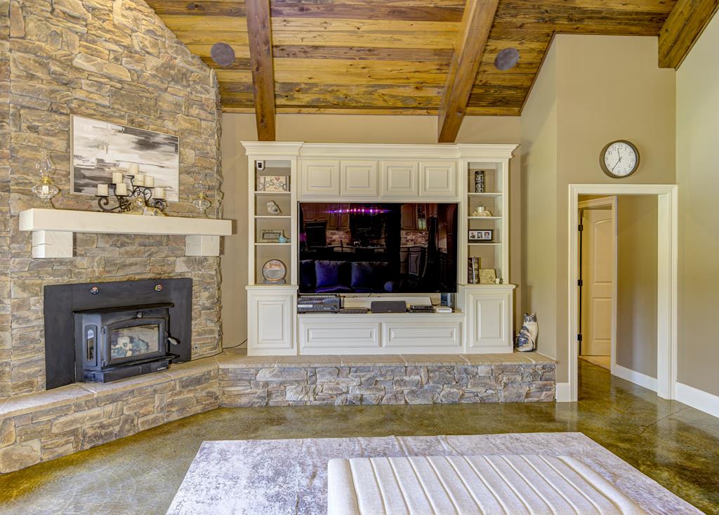 1832 Paul Barrett Drive Property Photo 21