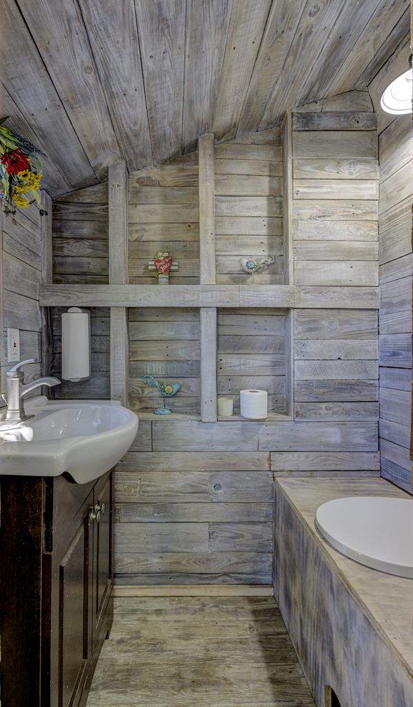 1832 Paul Barrett Drive Property Photo 38