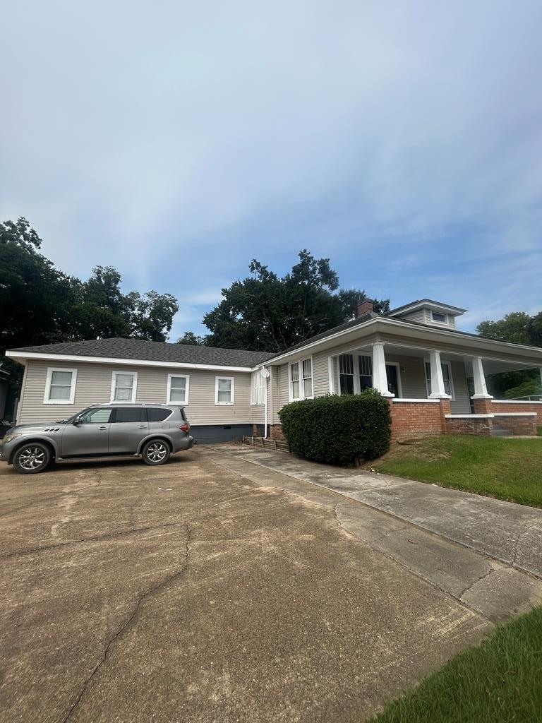 2709 Clay St. Property Photo 2