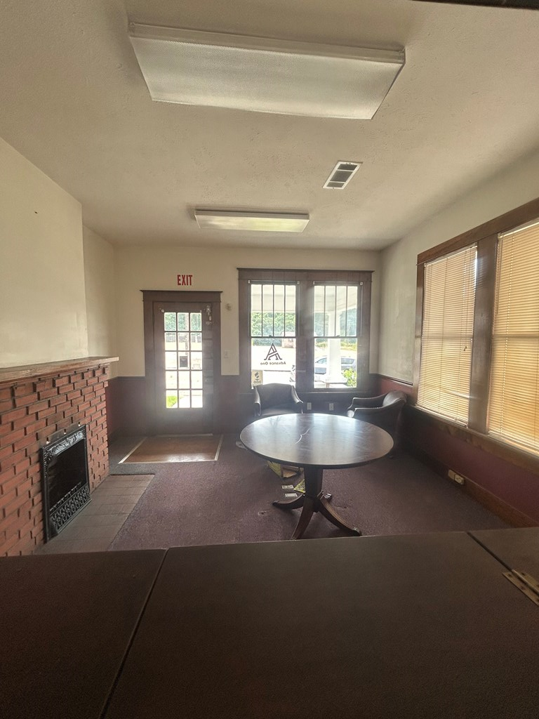 2709 Clay St. Property Photo 5