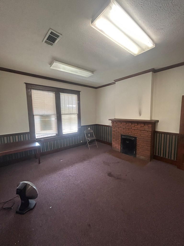 2709 Clay St. Property Photo 9