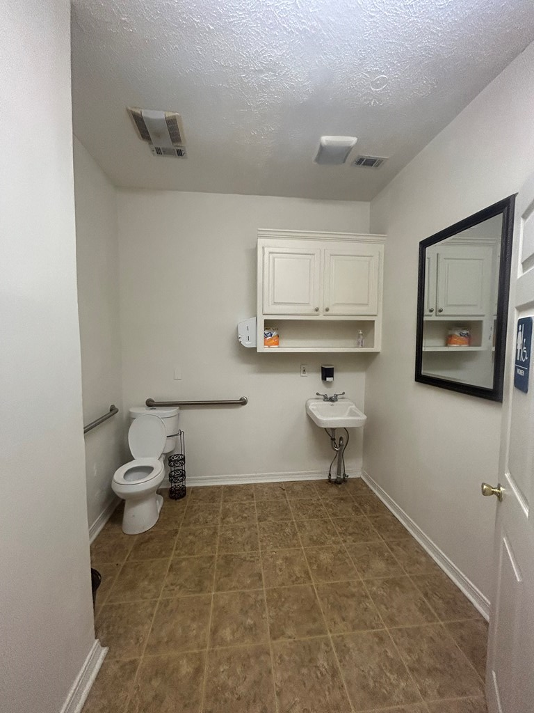 2709 Clay St. Property Photo 10