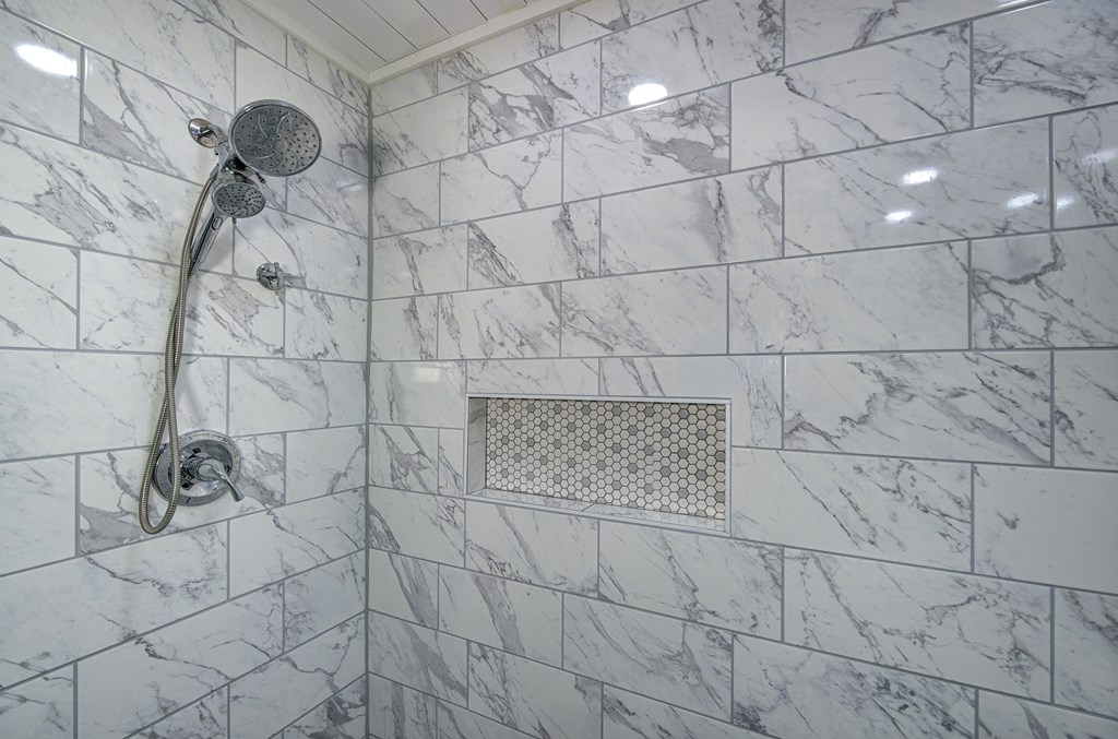 300 Wells Property Photo 30